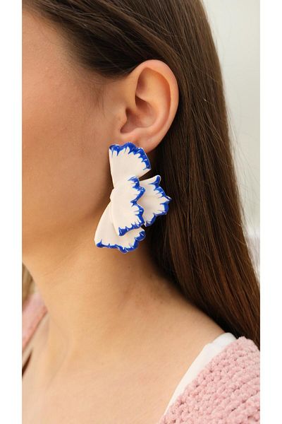 Jerie Enamel Color Detailed Design Flower Earrings