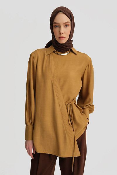 Armine Sahara Wrap Shirt Model 25Y3704