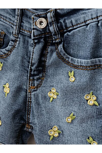 Cherrys Bebek Baby Girl Suit with Bouquet Shorts and Bottom Top