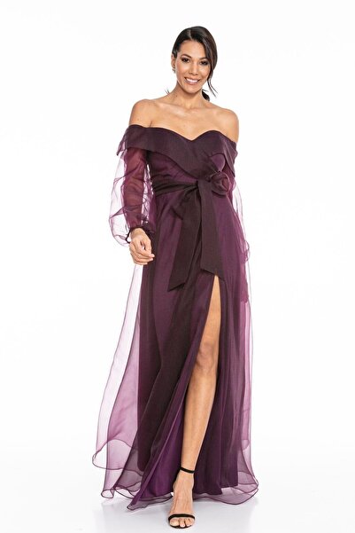 Abiye Sarayı Mor Kayık Yaka Yırtmaç Ve Kemer Detaylı Tül Uzun Abiye Elbise