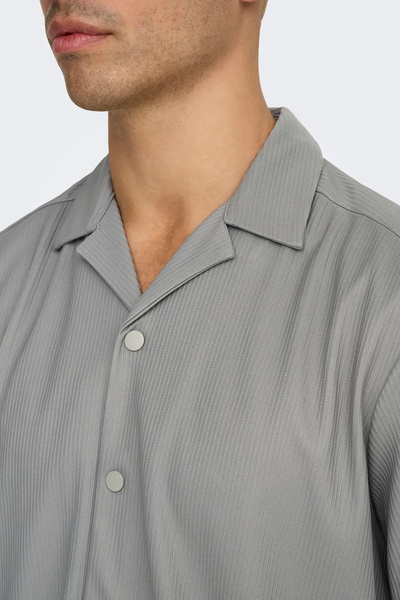 Only & Sons Men's Onska Relaxed Fit Short Sleeve Snap Button Shirt 22032560   Gray