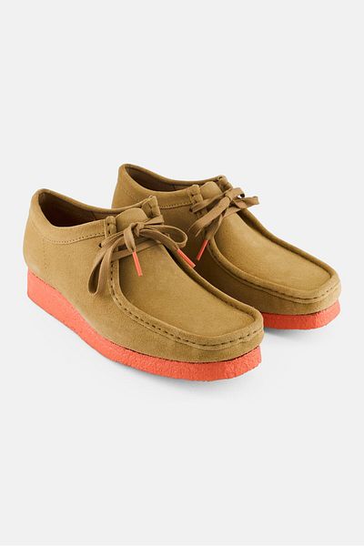 CLARKS Men Standard Fit Wallabee Lace Up Casual Shoes, Tan