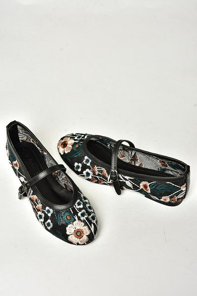 Fox Shoes U 820085515   Balerini de damă cu motiv floral din plasă neagră/roz