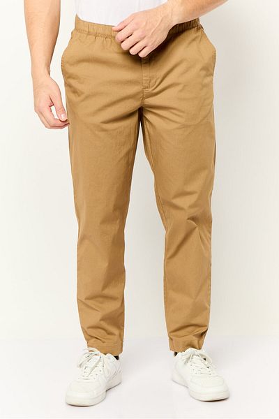 GAZZARRİNİ Men Regular Fit Solid Chino Pants, Brown