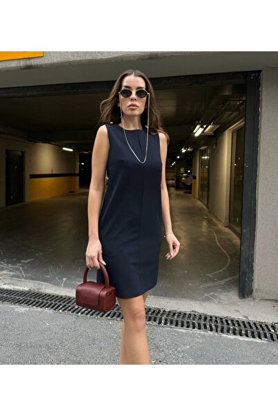 ALVWOMAN Siyah Omuz Detaylı Kısa Elbise