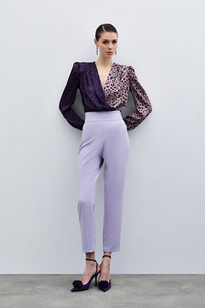 Sateen Pantaloni cu detaliu corsaj - LILA