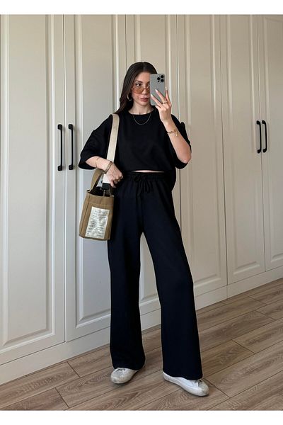 manana fashion طقم بدلة رياضية من القماش الأسود ذو الرقبة الطويلة وأكمام قصيرة ذات جودة عالية