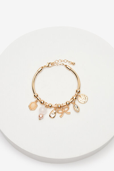 Penti Kim zlatý náramek