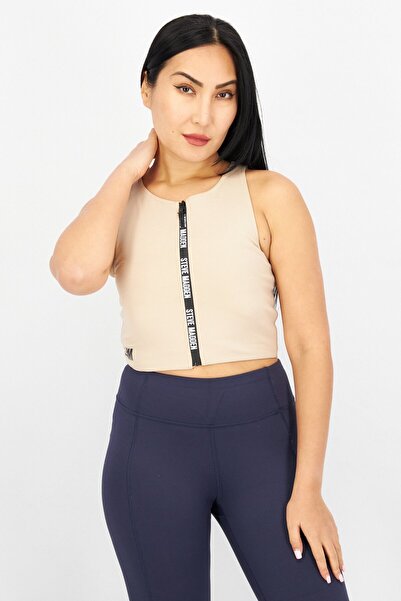 Steve Madden بلوزة قصيرة بدون أكمام برقبة دائرية للنساء مع شعار العلامة التجا...