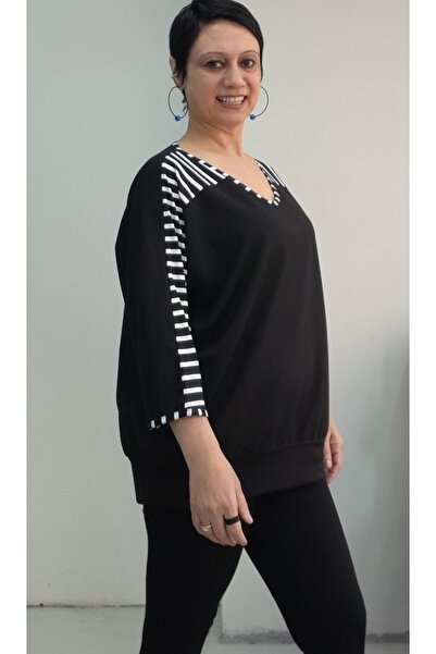 Mertcan Butik Μαύρο μπλουζάκι βισκόζης με λαιμόκοψη σε μαύρο χρώμα με μαύρο και άσπρο ριγέ γαρνιτούρα με μανίκια μπατονέτας τριών τετάρτων