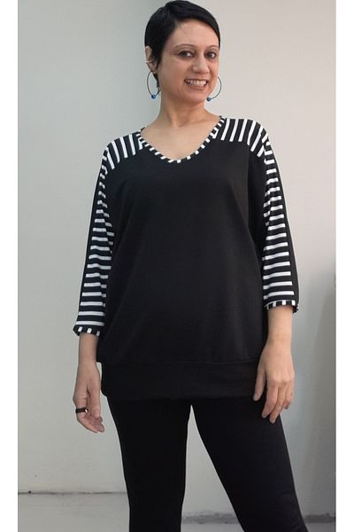 Mertcan Butik Black V-Neck Front Shoulder Black and White Striped Garnish Three Quarter Bat Sleeve Combed Viscose T-Shirt