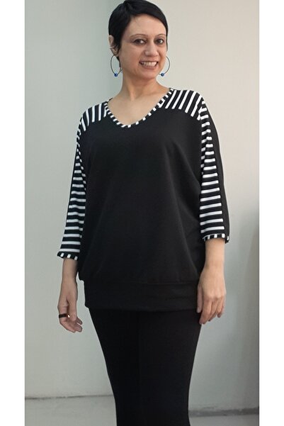 Mertcan Butik Μαύρο μπλουζάκι βισκόζης με λαιμόκοψη σε μαύρο χρώμα με μαύρο και άσπρο ριγέ γαρνιτούρα με μανίκια μπατονέτας τριών τετάρτων