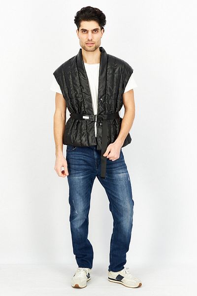 Esprit Men V-neck Sleeveless Quilted Vest, Black
