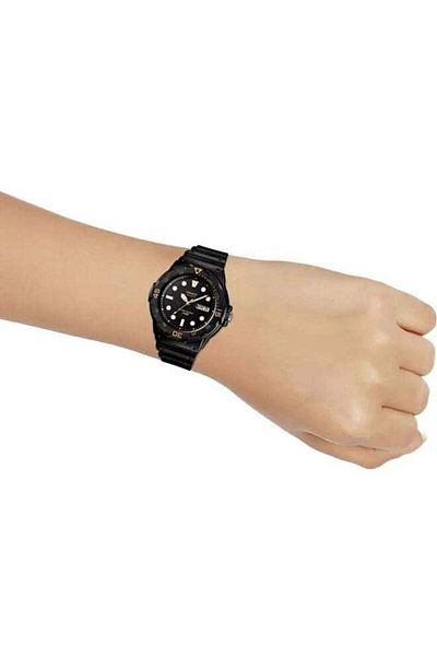 Casio Men's Water Resistant Analog Watch MRW-200H-1EVDF - 42 mm - Black