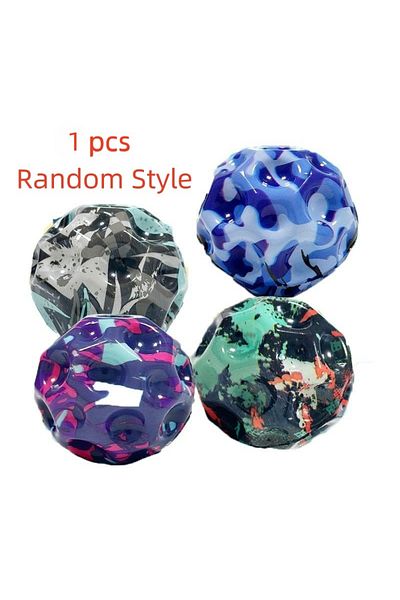 Choice 1PCS Random Style Camouflage Elastic Ball Compact Anti-fall Ergonomic Design Moon Shape Porous Bounc