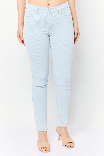 Guess Women Regular Fit High Rise Straight Stretchable Jeans, Light Blue
