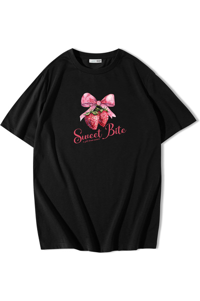 Unisex Oversize Sweet Bite T-shirt