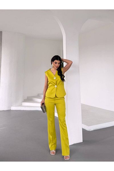 Bella Breeze Women's Gold Cookie Button Vest Pants Suit