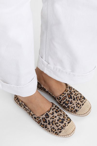 Shoeberry Damen-Espadrille „Yurry“ aus Leinen mit Leopardenmuster