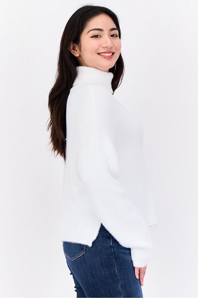 Don't Call Me Jennyfer Women Turtle Neck Faux Fur Sweater, White