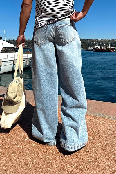 Flaw Wear Blue Baggy Jeans - Basic Design