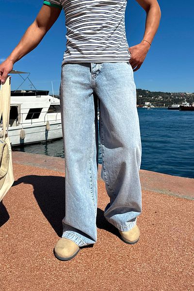 Flaw Wear Blue Baggy Jeans - Basic Design