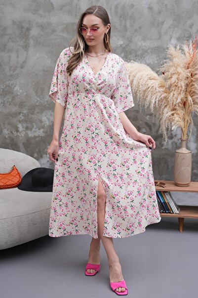ZEYWEAR Küçük Gül Detaylı Kuruvaze Yaka Elbise