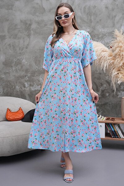 ZEYWEAR Küçük Gül Detaylı Kuruvaze Yaka Elbise