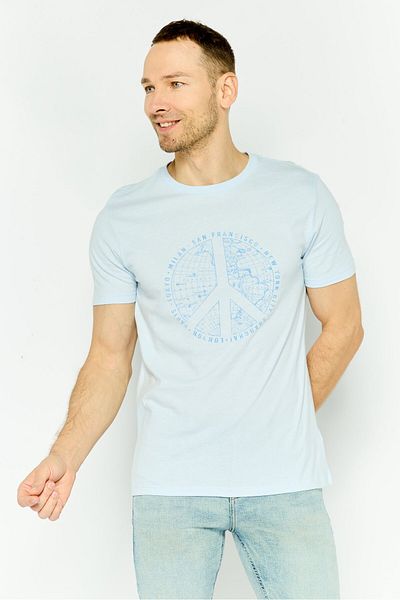 GAP Men Crew Neck Graphic Print Short Sleeves T-shirt, Light Blue