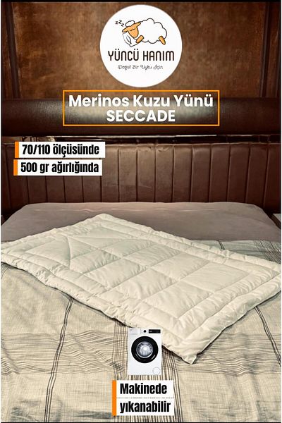 Yüncü Hanım Merino Lamb Wool - Prayer Rug Design