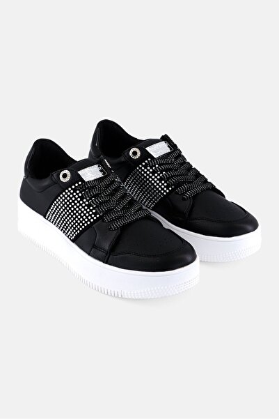 Juicy Couture Women Jc-Deja Lace Up On Casual Shoes, Black