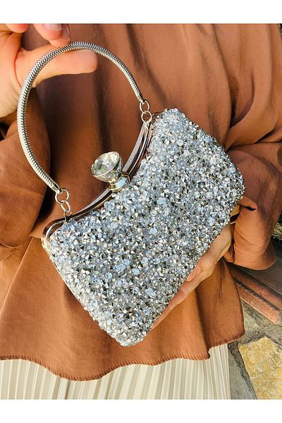 Çanta Trend Geantă de rochie de seară argintie pentru femei cu pietre de cristal mari și curea lungă