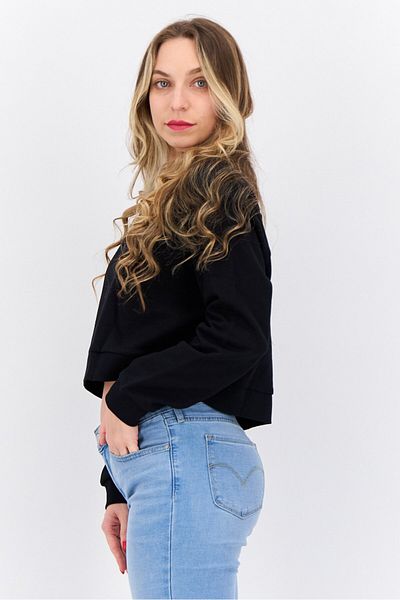 Lyle & Scott Women Crew Neck Solid Long Sleeves Crop Sweatshirt, Black