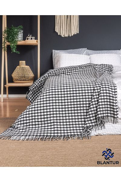 BLANTUR Single Checkered Patterned Cotton Blanket with Fringes - 150X200 cm