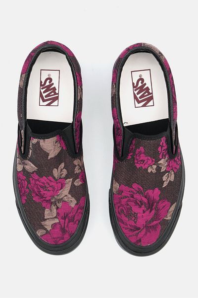 Vans Women Classic Slip On Casual Shoe, Purple Combo