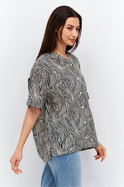 Levi's Women Notched Collar Short Sleeve Allover Print Shirt, Black