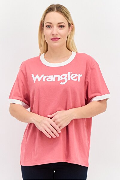WRANGLER تي شيرت نسائي برقبة دائرية وأكمام قصيرة وشعار العلامة التجارية، وردي