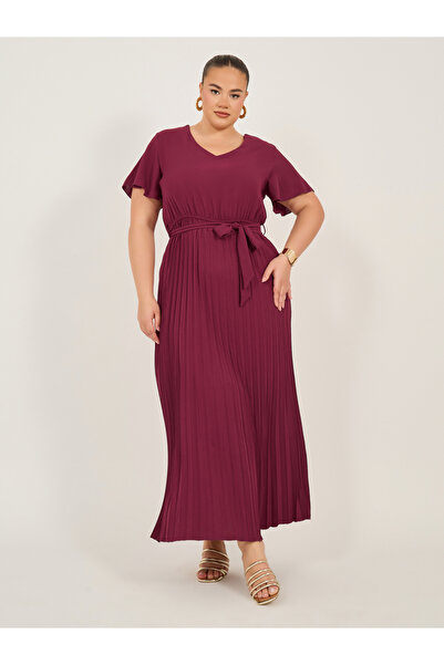 Styli Plus Size V-Neck Short Sleeves A-Line Maxi Dress
