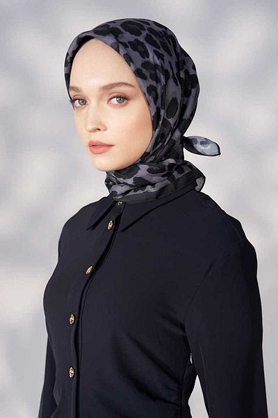 Madame Polo Φουλάρι Daisy Leopard Pattern - Μαύρο