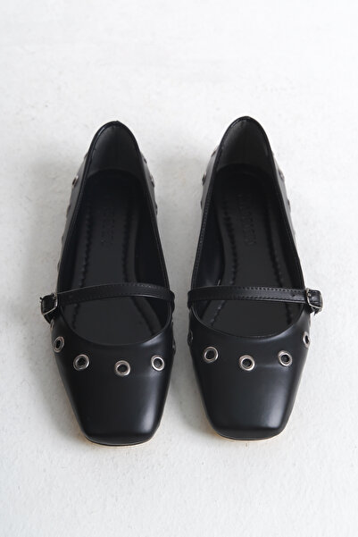 Redoxy Women's Special Design Black Blunt Toe Metal Staple Accessory Banded Ballerina Shoes