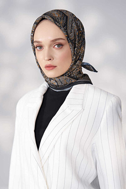 Madame Polo Daisy Glory Pattern Scarf - Black Gold