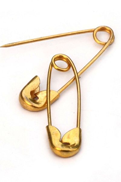 STOREMAX 50 Pieces of Safety Pin Boxed