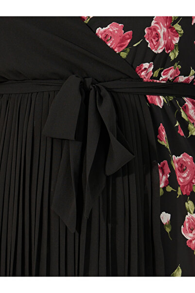 Styli Print 3/4th Sleeves A-Line Maxi Dress