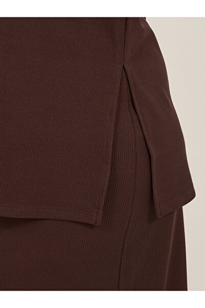 Styli Plus Size Ribbed Knit Round Neck Oversized T-Shirt