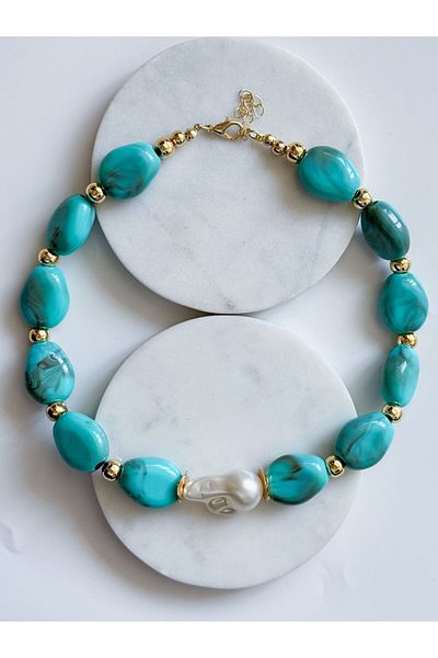 CHARMLUCKY Baroque Pearl Almond Acrylic Necklace