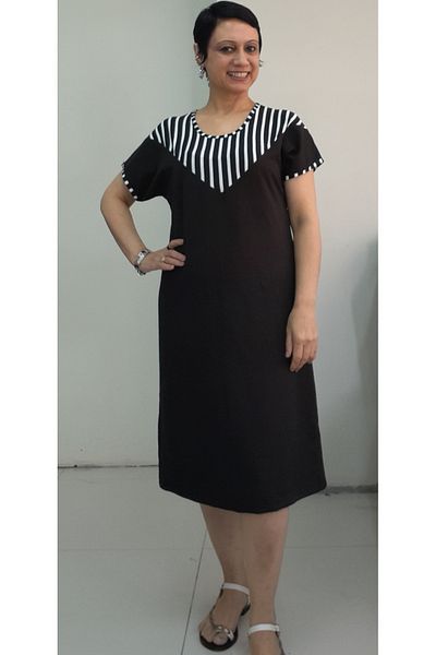 Mertcan Butik Μαύρο μπλουζάκι με μαύρο μπλουζάκι μπροστά με μπλοκ μεγέθους ολόκληρο φόρεμα χαμηλού μανίκι από βισκόζη