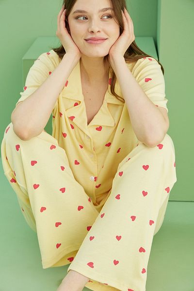 Siyah İnci Yellow Heart Printed Ribbed Camisole Knitted Buttoned Shirt Collar Pajama Set