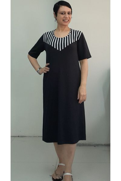 Mertcan Butik Μαύρο μπροστινό ασπρόμαυρο ριγέ φόρεμα με κοντό μανίκι χτενισμένο βισκόζη
