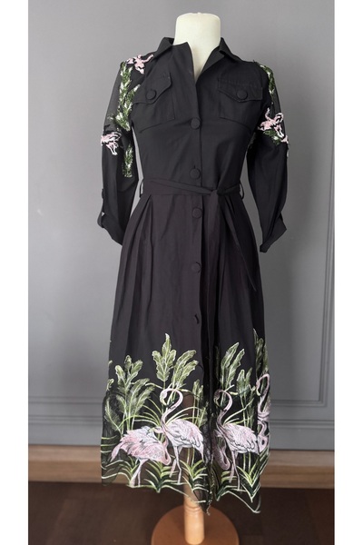 Kübra Tekin Siyah Boncuk İşlemeli Tasarım Elbise