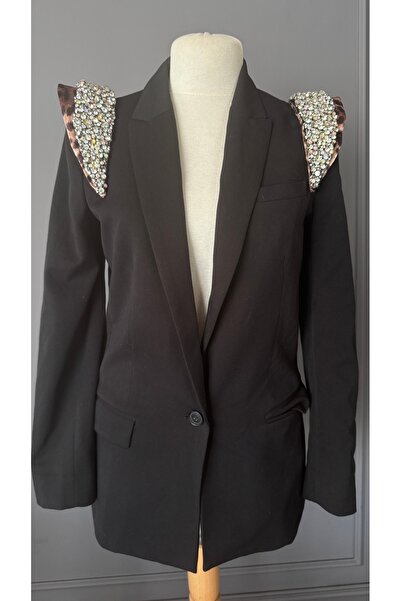 Kübra Tekin Siyah Taş İşlemeli Tasarım Blazer Ceket